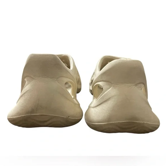 YEEZY FOAMRUNNER - Picture 4 of 4